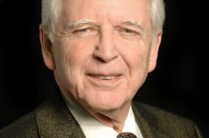 Prof. Harald zur Hausen, ehemaliger Vorstandsvorsitzender und Nobelpreisträger für Medizin - Bild: Tobias Schwerdt