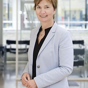 Ursula Weyrich, Kaufmnnischer Vorstand - Bild: DKFZ/Jutta Jung