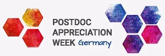 Textalternative: Logo für die Postdoc Appreciation Week in Deutschland, dargestellt durch bunte sechseckige Formen in Rot, Gelb, Blau und Lila. Der Text "POSTDOC APPRECIATION WEEK Germany" ist in einer Mischung aus grauer und blauer Schrift dargestellt.
