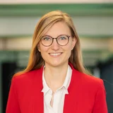 Portrait von Carolin Schneider