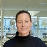 Sabine im DKFZ Doku-Gebäude